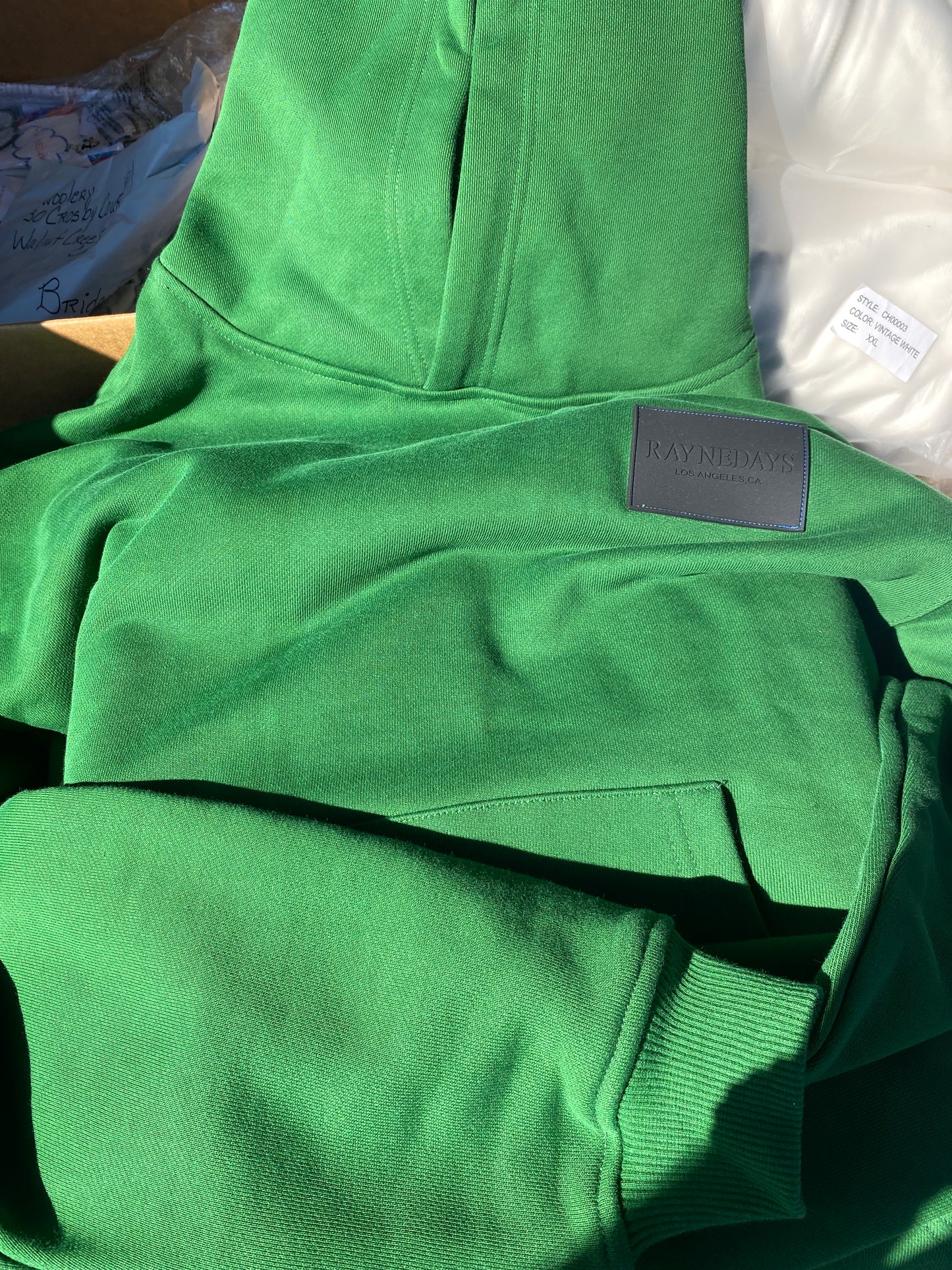 1100G ULTRA-HEAVYWEIGHT HOODIE - WASHED BLACK